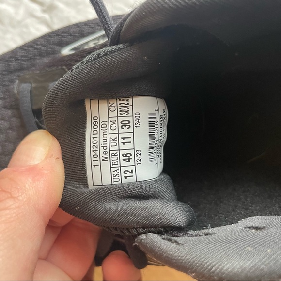 Brooks Men Black and White Athletic Running Shoes, size 12 - Picture 9 of 9